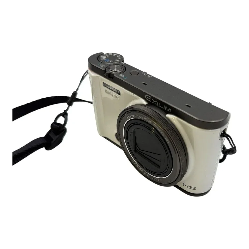 Casio Exilim EX-ZR3500 Digital Camera in White, Charger, Memory, Case ( See DES)